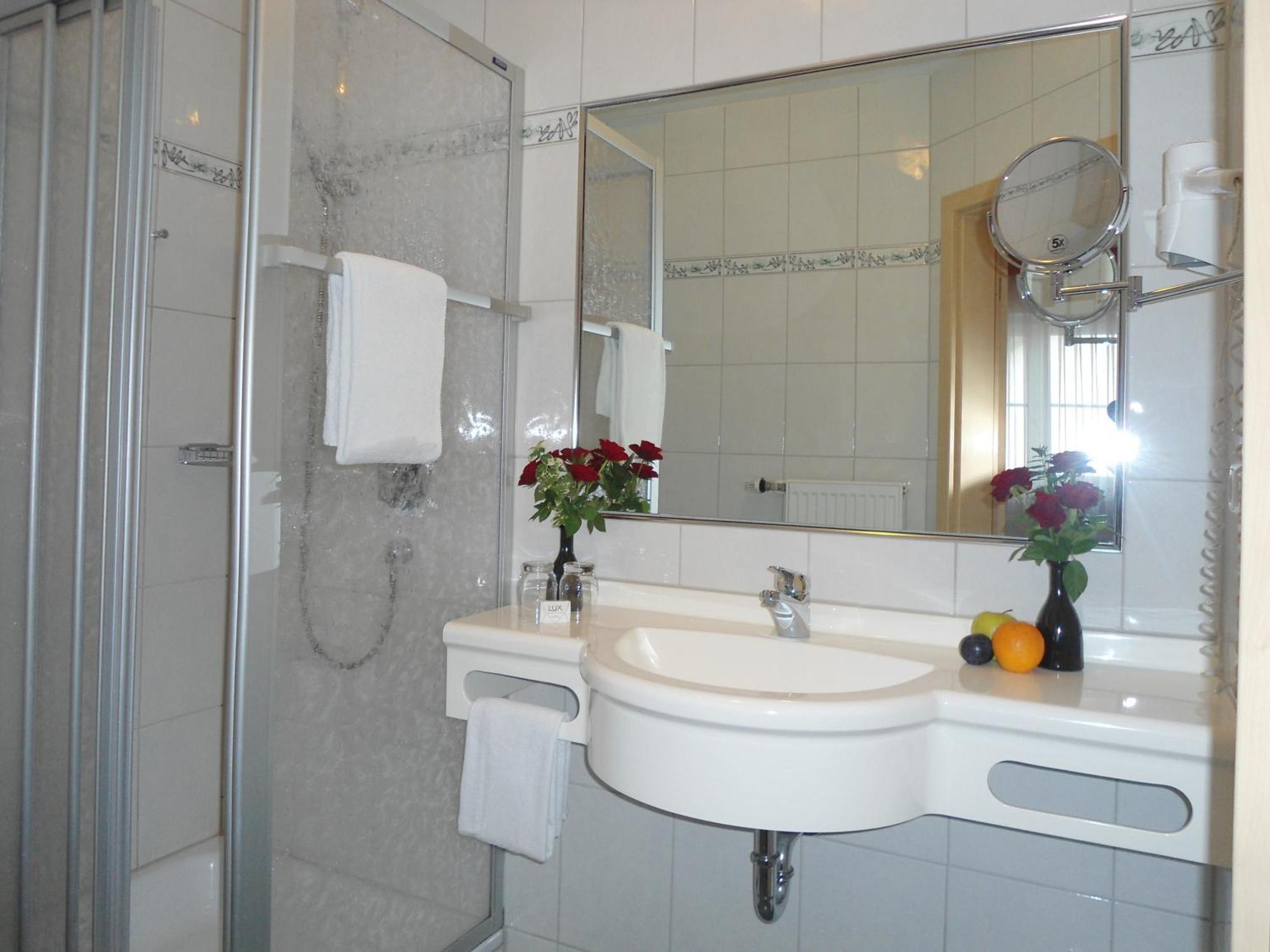Hotel Hutzenthaler Bruckberg Номер фото